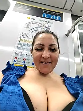 Lunita86 online show from 01/13/26, 01:22