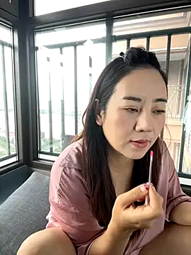 Kayla-love online show from 10/30/25, 02:35