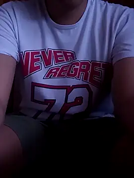 Snapshot of supguyLat chatting on 02/08/26, 10:29 supguyLat online show from 02/08/26, 10:29