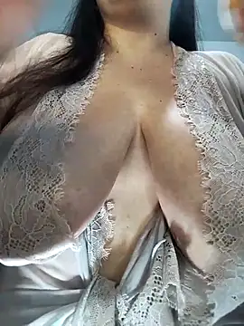 LucyDiamonds1 online show from 05/02/26, 11:10