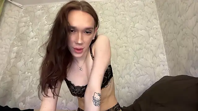 Valirae online show from 08/03/26, 08:34