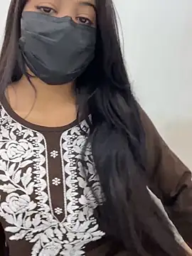 Rihana 01 online show from 11/18/25, 07:24