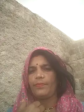 Snapshot of Hott_cutgirl chatting on 09/27/25, 09:25 Hott cutgirl online show from 09/27/25, 09:25