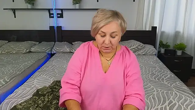 Marta Wils online show from 09/23/25, 07:33