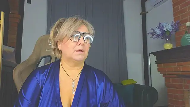 Marta Wils online show from 11/14/25, 10:03