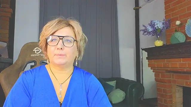 Marta Wils online show from 11/18/25, 05:23