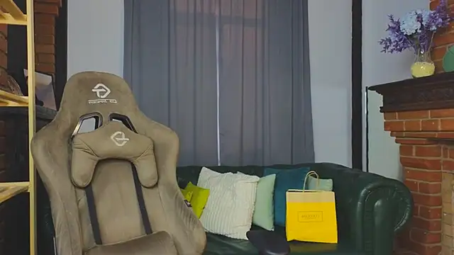 Marta Wils online show from 11/19/25, 03:28