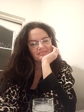 ValeriaLove43211 online show from 10/02/25, 06:37