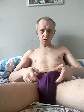 szajbusek41 online show from 01/09/26, 09:34