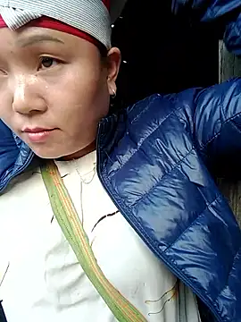 Snapshot of Biu_xx chatting on 12/15/25, 09:35 Biu xx online show from 12/15/25, 09:35