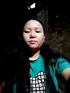 Snapshot of Biu_xx chatting on 12/16/25, 11:43 Biu xx online show from 12/16/25, 11:43