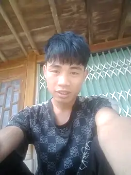 Snapshot of Nhyy_xx chatting on 10/30/25, 02:57 Nhyy xx online show from 10/30/25, 02:57