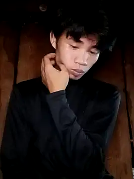 Snapshot of Nhyy_xx chatting on 07/31/26, 01:43 Nhyy xx online show from 07/31/26, 01:43