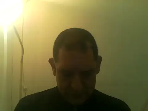 Snapshot of Stack1122 chatting on 11/15/25, 06:37 Stack1122 online show from 11/15/25, 06:37