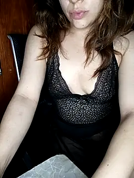 Amandaaaa20 online show from 10/03/25, 07:38