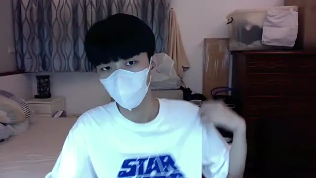 kai101010 online show from 09/26/25, 04:11