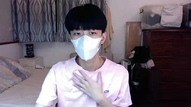 kai101010 online show from 10/25/25, 03:40