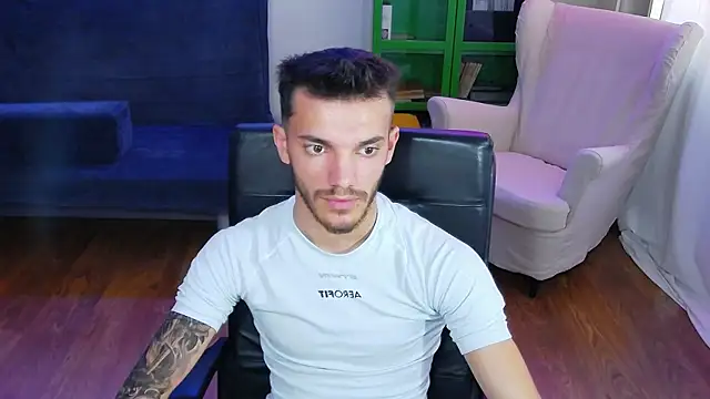 DominicValente online show from 10/20/25, 10:59