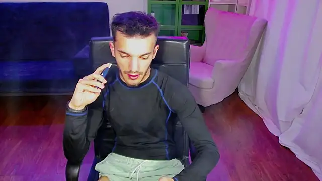 DominicValente online show from 10/22/25, 05:02