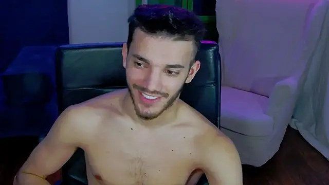 DominicValente online show from 10/31/25, 04:41