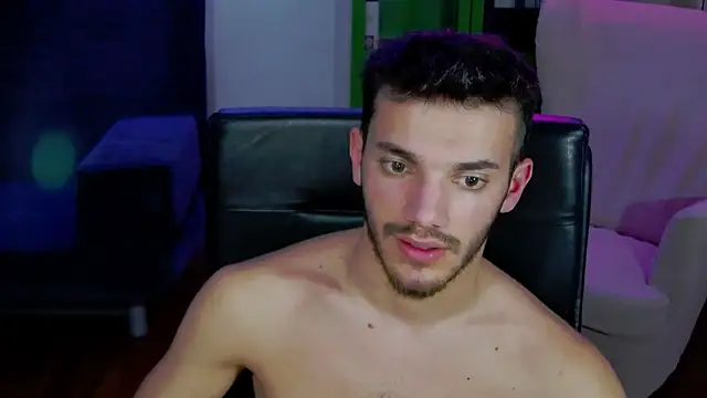 DominicValente online show from 11/04/25, 10:09