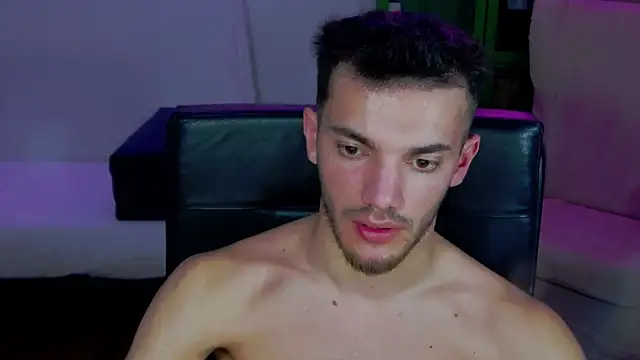 DominicValente online show from 11/17/25, 09:42