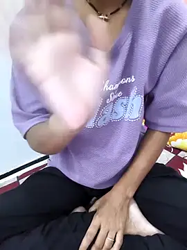 sassyishhu76 online show from 10/17/25, 05:43