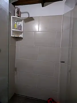 Suzanelee1 online show from 11/08/25, 10:15