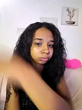 Suzanelee1 online show from 12/02/25, 04:18