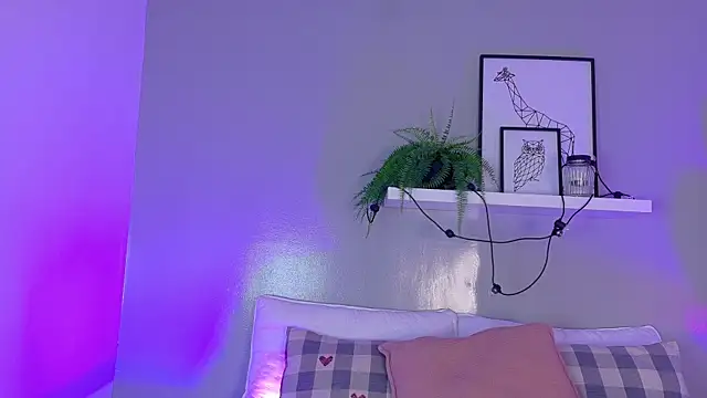 KeendraFox  online show from 11/08/25, 10:26