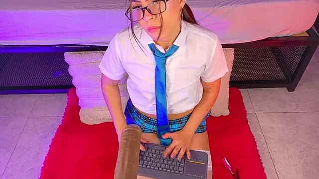 KeendraFox  online show from 02/19/26, 11:28