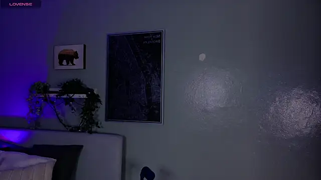 KeendraFox  online show from 04/06/26, 10:16