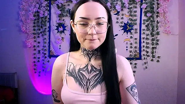 MollyKissy online show from 04/10/26, 04:06