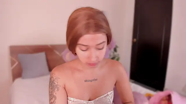 SofiaClarkson online show from 12/20/25, 01:07