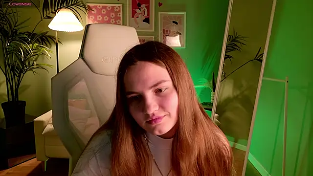 Snapshot of Evii_Stich chatting on 09/28/25, 05:57 Evii Stich online show from 09/28/25, 05:57