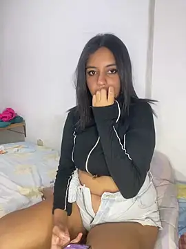 Snapshot of AriiiRiven chatting on 03/01/26, 11:40 AriiiRiven online show from 03/01/26, 11:40