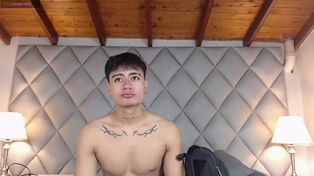 Snapshot of Clement_Reyes chatting on 10/03/25, 01:08 Clement Reyes online show from 10/03/25, 01:08