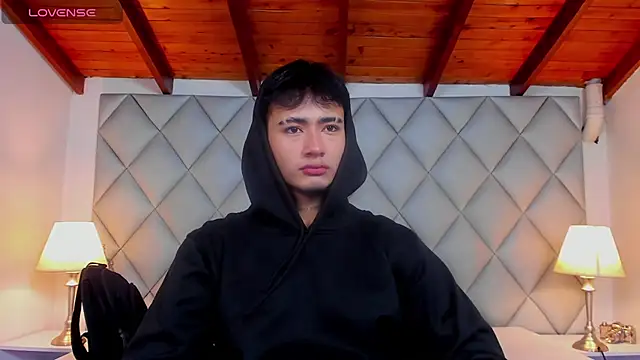 Snapshot of Clement_Reyes chatting on 11/29/25, 12:52 Clement Reyes online show from 11/29/25, 12:52