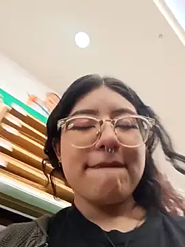 Snapshot of SabrinaV_ chatting on 02/24/26, 10:19 SabrinaV online show from 02/24/26, 10:19