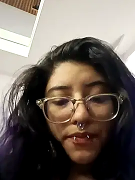 Snapshot of SabrinaV_ chatting on 04/12/26, 03:00 SabrinaV online show from 04/12/26, 03:00