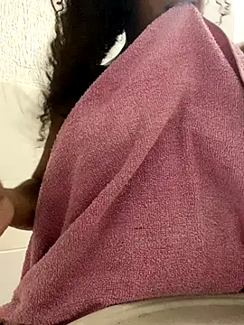 seusegredo    online show from 10/22/25, 06:51