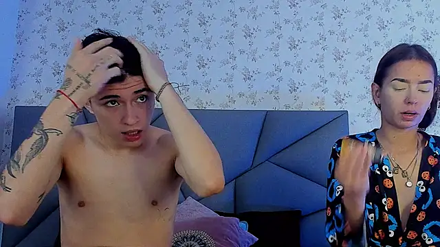 meganandtylerr19 online show from 11/11/25, 12:16