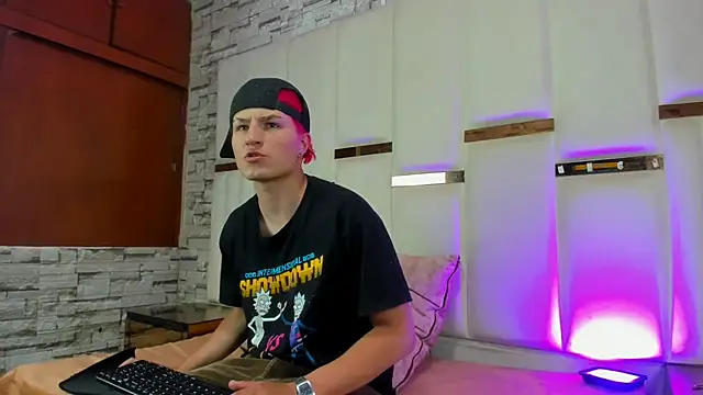 ANLLELOAndANGELA online show from 12/03/25, 05:22