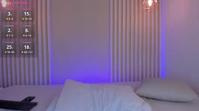 Snapshot of rossvega chatting on 09/30/25, 08:03 rossvega online show from 09/30/25, 08:03