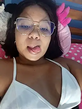 little onixx online show from 10/17/25, 12:08