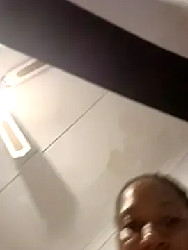 Snapshot of Amarachii chatting on 11/27/25, 04:20 Amarachii online show from 11/27/25, 04:20