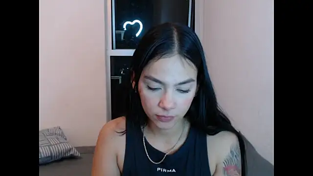 Mia fire666 online show from 12/20/25, 01:56