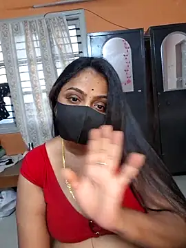 queendivya online show from 05/21/26, 12:12