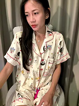 Snapshot of sunasianangel chatting on 11/08/25, 10:08 sunasianangel online show from 11/08/25, 10:08