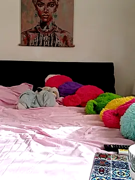 mariabloom9 online show from 11/17/25, 09:15